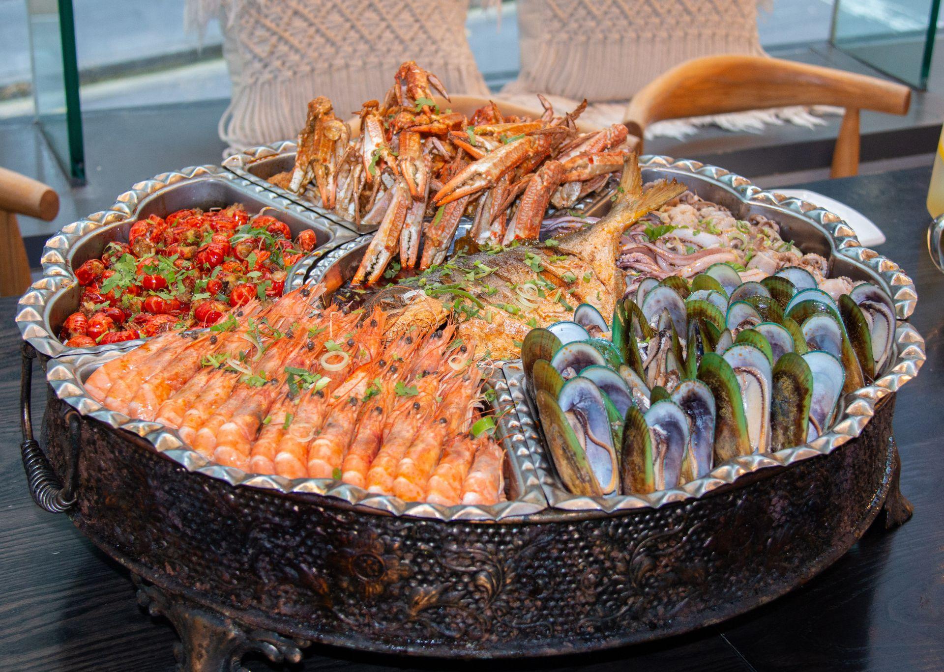 Chamate - seafood platter