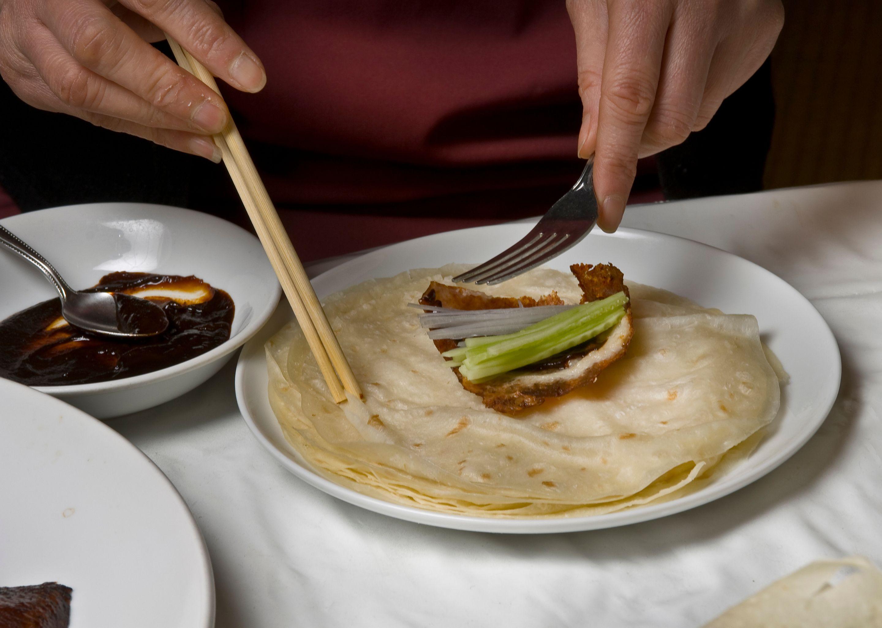 Imperial Palace - The Way to Eat Pecking Duck